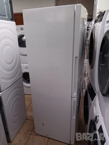 Като нов комбиниран хладилник с фризер  Бош Bosch А+++ 2 години гаранция!, снимка 5 - Хладилници - 53908383