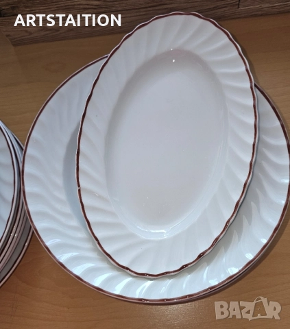 Порцеланив български релефен сервиз за хранене на Китка , снимка 9 - Сервизи - 51623977