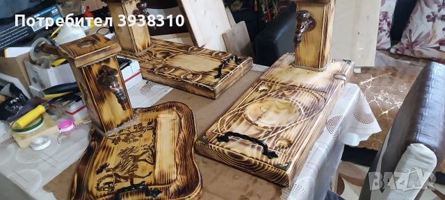 Налично от 60 на 50 евро -Диспенсър с чешмичка за бутилка с питие и дъска за сервиране на мезе., снимка 5 - Други стоки за дома - 54217282