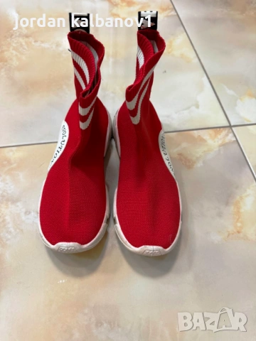 Подарявам - дамски червени спортни боти или кецове номер - 37 стелка - 24см.