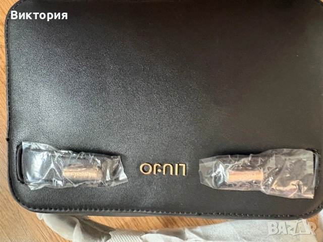 Liu Jo нова дамска чантичка , снимка 2 - Чанти - 53171815
