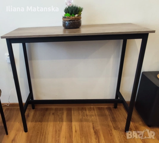 Продавам елегантна бар маса, снимка 3 - Маси - 54236494