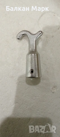 Кука за щок 15 x 70 мм за горен заключващ механизъм – внос от Германия