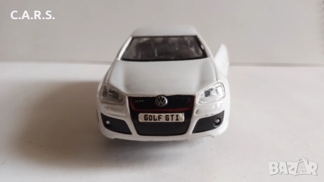 Метални колички Volkswagen Golf GTI, снимка 14 - Колекции - 53859093