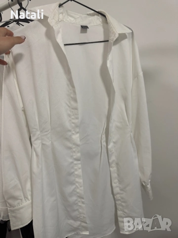 Дълга бяла риза 
