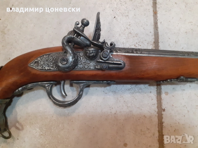 Красив кремъчен пистолет,пищов,оръжие, снимка 5 - Картини - 16484258