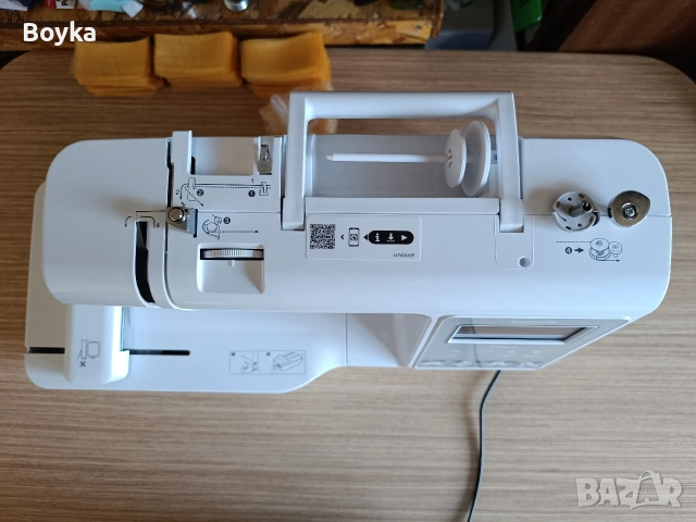 Машина за бродиране Innov-is m340ed, снимка 3 - Шевни машини - 53847197