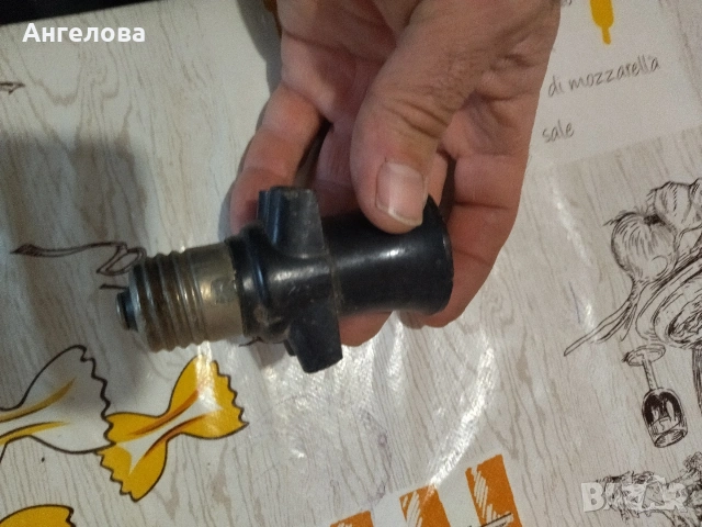 Ключета и фасонка, снимка 16 - Ключове, контакти, щепсели - 53011882