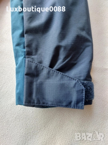 Използвано в отлично състояние яке ветровка Helly Hansen, снимка 5 - Якета - 51946765