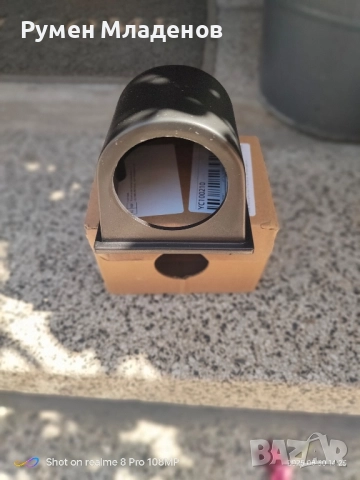 Продавам стойка за бустметър за кола 