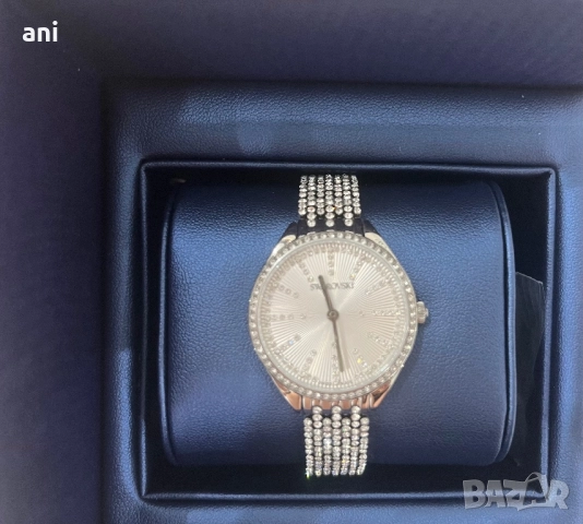 Swarovski дамски часовник, снимка 3 - Дамски - 52597341
