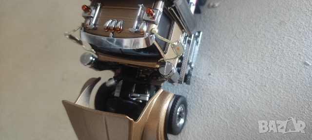 Метален камион самосвал 1:50, снимка 6 - Колекции - 52921161