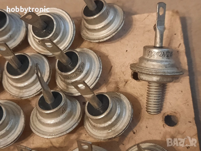 Съветски мощни диоди Д242А 100V 10A 