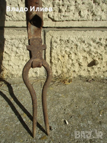 Стари масивни ковани вили за изваждане на цвекло 2 броя, снимка 3 - Други инструменти - 50906970