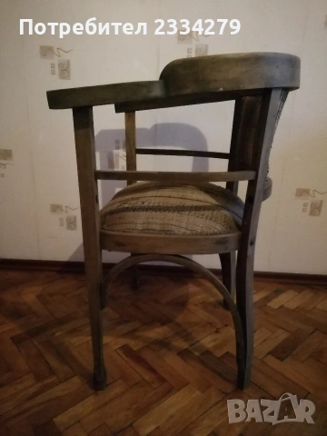 Стари дървени столове, ръчна изработка от различни държави. , снимка 18 - Антикварни и старинни предмети - 53662249