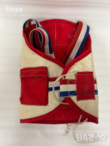 Ретро протектор ( колан ) за уиндсърф, снимка 2 - Антикварни и старинни предмети - 53574478