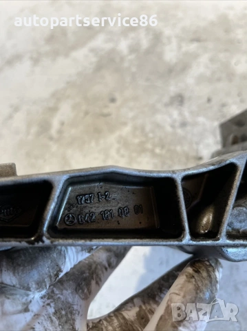 Маслена помпа за Jeep Grand Cherokee 3.0 CRD (2006) A6421810547, OM642, снимка 2 - Части - 53524349