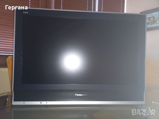 Телевизор Panasonic TX-26LX70P, снимка 3 - Телевизори - 46433322