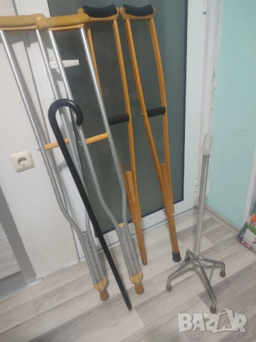 Патерици и Бастуни / Общо всички за 62 евро, снимка 8 - Патерици - 52907894