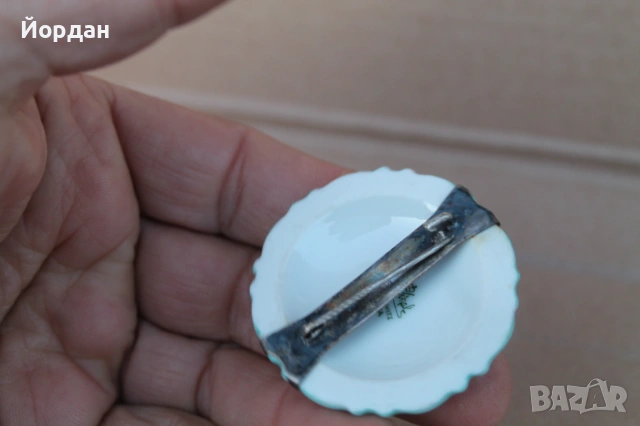 Немска порцеланова брошка ''Rosenthal'' със сребърна игла, снимка 4 - Антикварни и старинни предмети - 54044112