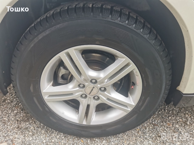 4 БРОЯ ЗИМНИ SUV Гуми 215/70 R16 104Н, снимка 12 - Гуми и джанти - 47820969