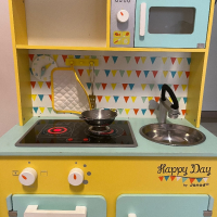 Детска кухня- дървена, снимка 3 - Играчки за стая - 45035872