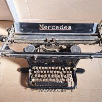 Пишеща машина Мерцедес, снимка 4 - Антикварни и старинни предмети - 45899882