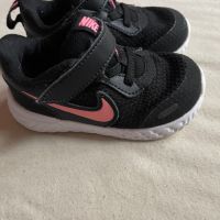 Оригинални детски маратонки Nike Revolution 6, снимка 1 - Детски маратонки - 45195066