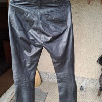 Кожени панталони, снимка 5 - Панталони - 45314554