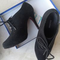 Официални обувки на ток , снимка 2 - Дамски обувки на ток - 45716877