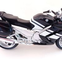2006 Yamaha FJR 1300 Maisto Motorcycle Model 1:18, снимка 3 - Колекции - 41711850