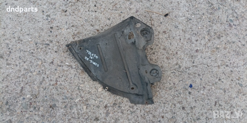 Подкалник Seat Toledo 2016г.(заден десен)	, снимка 1