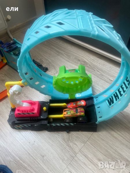 Hot wheels monster trucks писта, снимка 1