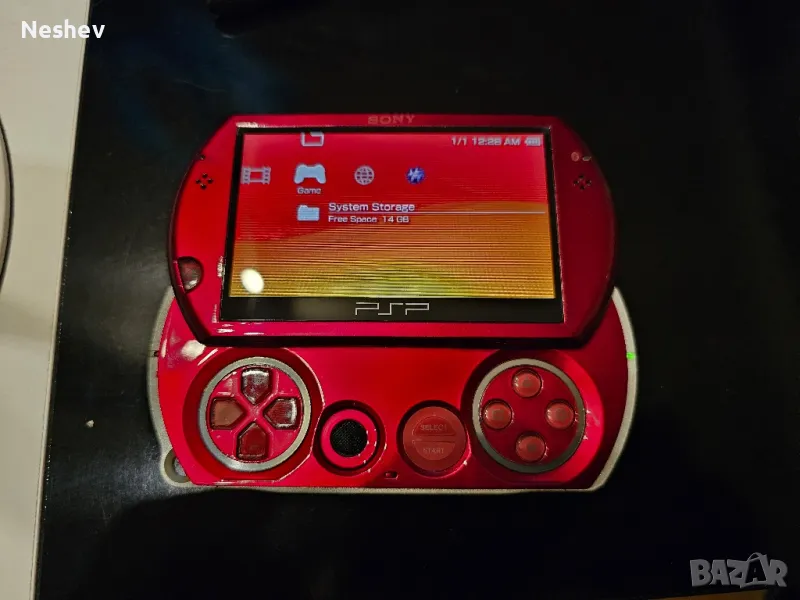 PSP GO, снимка 1