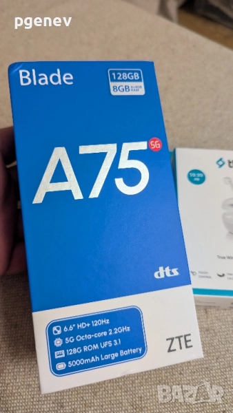 ZTE Blade A75 128GB + безжични слушалки, снимка 1
