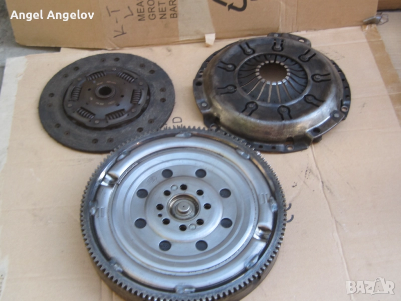 Демпферен маховик със съединител за Audi A6 C5, 059141031 Luk  Audi A4/A6/A8 /VW Passat 2.5DTI, снимка 1