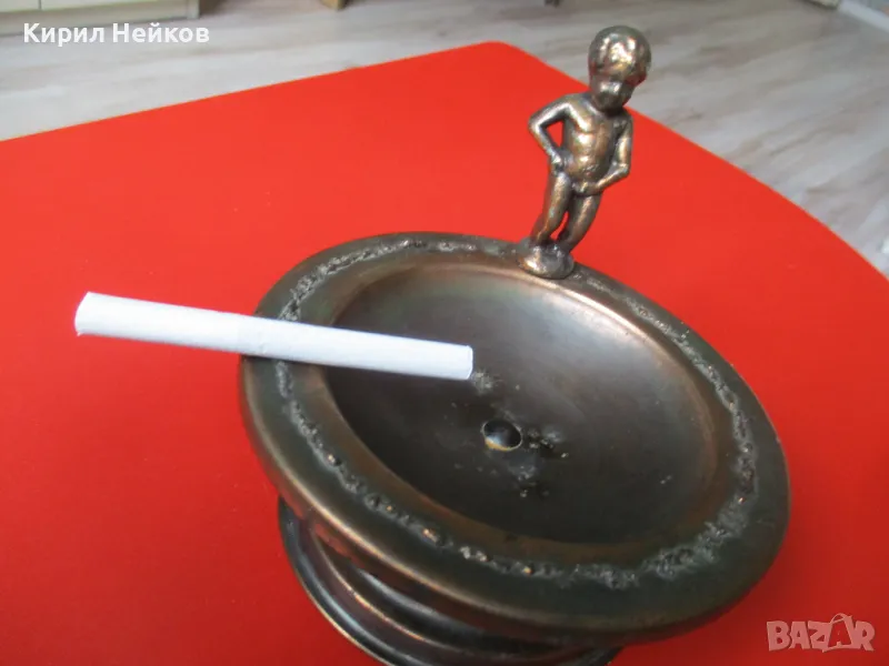 Красив стар меден пепелник, снимка 1