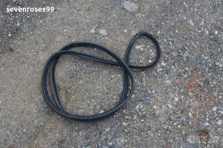 Уплътнение врата багажник Пежо 807 Peugeot 807 Citroen C8 Lancia Phedra, снимка 1