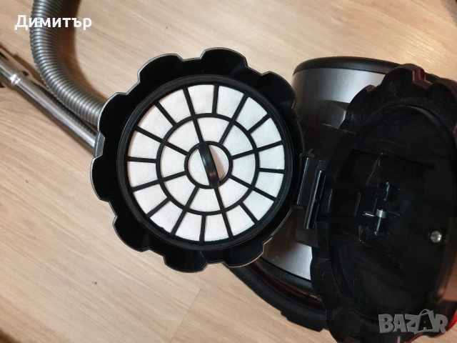 запазена прахосмукачка Crown 700w, снимка 6 - Прахосмукачки - 54273898