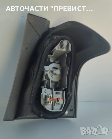 Заден Ляв Стоп Тойота Корола Версо Toyota Corolla Verso 2 03-09г, снимка 2 - Части - 51629315