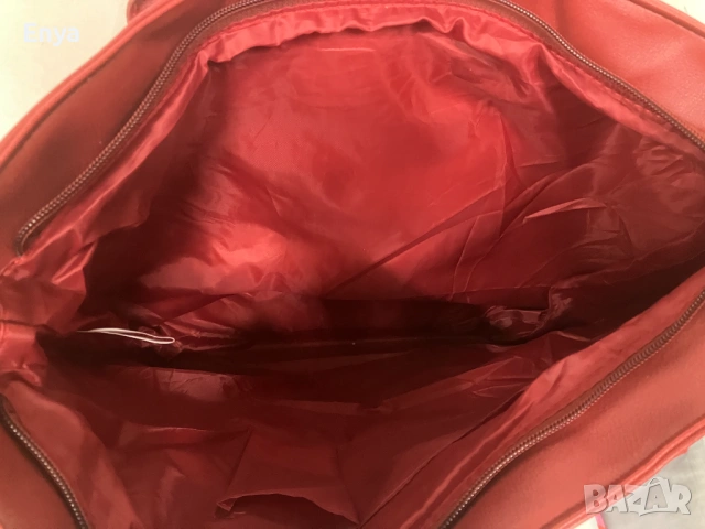 Дамска чанта от еко-кожа Daniel Hechter - червена на цвят, снимка 7 - Чанти - 53456250