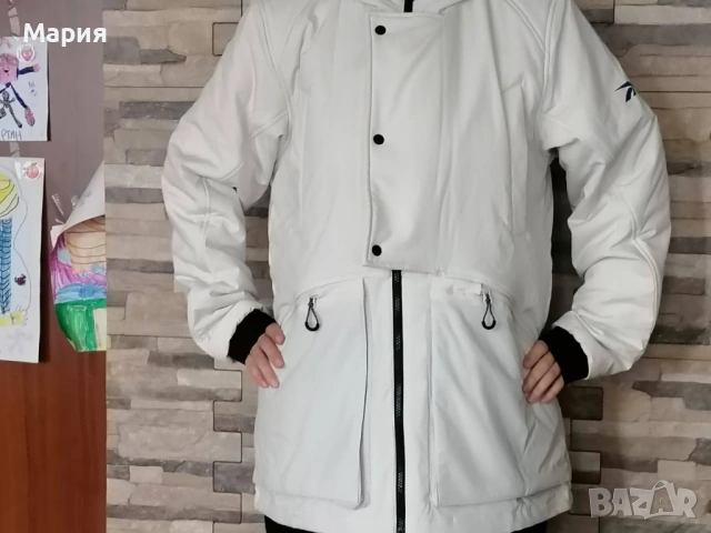 Ново дамско зимно яке Reebok, снимка 3 - Якета - 53476786