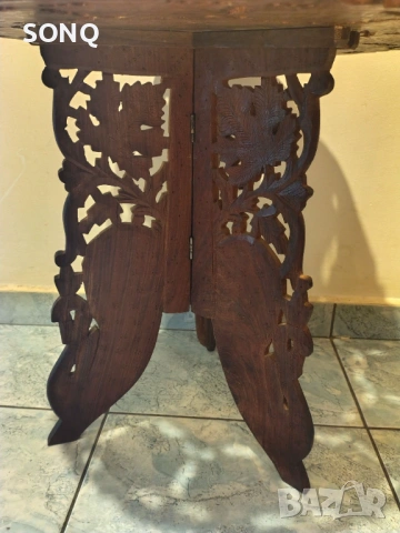 Прекрасна Дървена Масичка-Дърворезба, снимка 5 - Антикварни и старинни предмети - 53731802