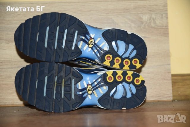 Nike Air Max Plus White Navy Gold, оригинални, номер 43, снимка 5 - Маратонки - 53947725
