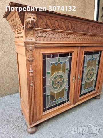 Шкаф с дърворезба и цветен витраж, снимка 4 - Шкафове - 53037476