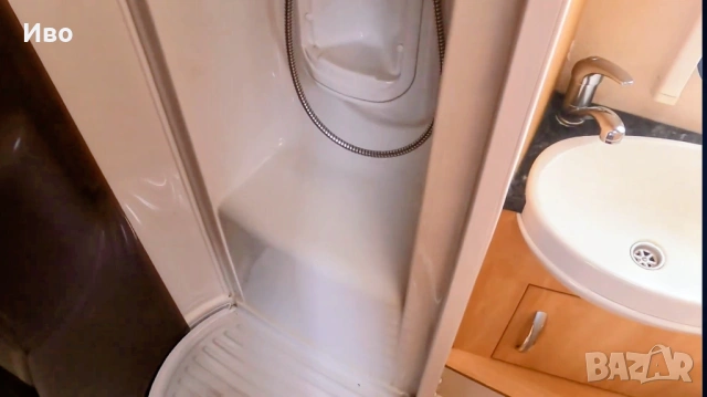 Продавам пет местна каравана „Sterling Eccles Sapphire“ 2010г. с МОТОРМУВЪР И ФОРСЕЛТ! , снимка 14 - Каравани и кемпери - 54050978