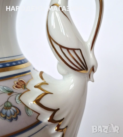 KAISER – Немски порцелан ваза с лебедови дръжки злато цветя ПЕРФЕКТНА, снимка 8 - Други ценни предмети - 54159092