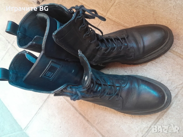 Кожени боти, малко използвани