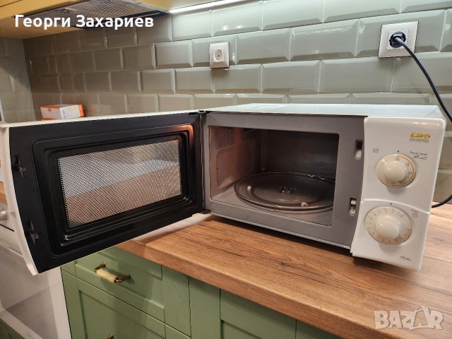 Микровълнова фурна с грил De'Longhi MW401, снимка 7 - Микровълнови - 53090259