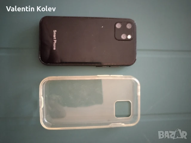 Продавам мини смартфон